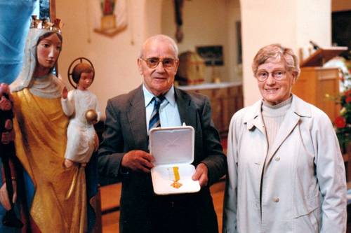 1998 Tony Wheeler & Bridget Smith